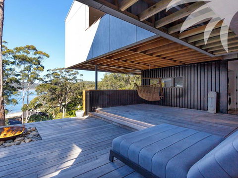 Seashells Lakeside Holiday Perfection - Accommodation QLD 0