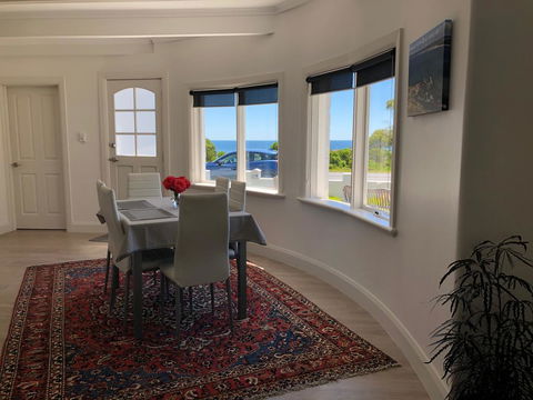 Seaside Retreat - Accommodation QLD 1