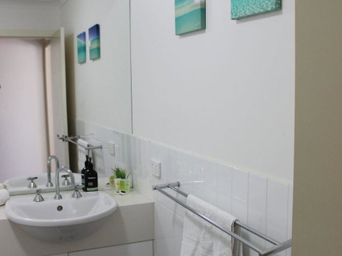 Seaspray Unit 7 Straight Across The Road From Main Beach Yamba - Accommodation QLD 2