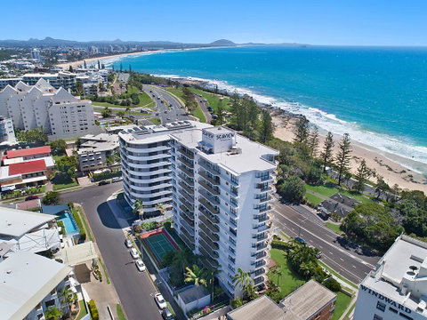 Seaview Resort - Accommodation QLD 2