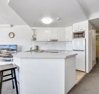 Second Floor 2 Bedroom Mooloolaba Escape - Caribbean Resort - Accommodation QLD
