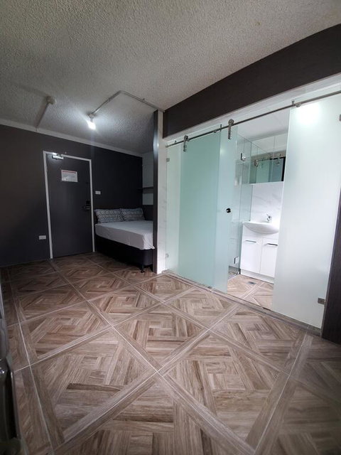 Seranin Bathurst - Accommodation QLD 1