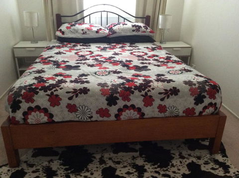 Serenity By The Lake - Accommodation QLD 3