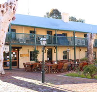 Settlers House - Accommodation QLD