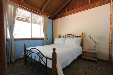 Shady Creek Eco Cabin, Peaceful Country Getaway - Accommodation QLD 2