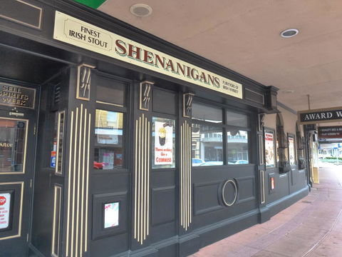 Shenanigans At The Imperial - Accommodation QLD 0