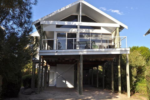 Sheoak Holiday Home - Accommodation QLD 2