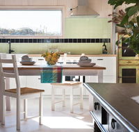 Shillings and Pence - Accommodation QLD