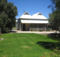 Showgrounds Cottage Naracoorte - Accommodation QLD