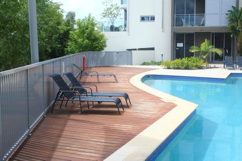 Signature Waterfront Apartments - Accommodation QLD 2