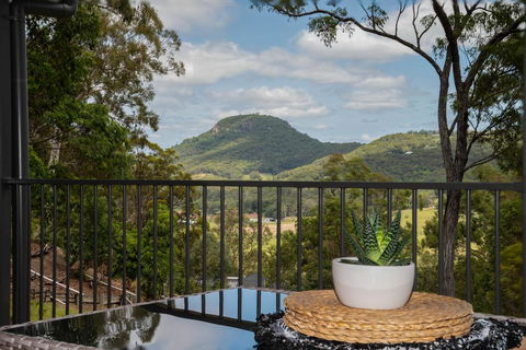 Silhouette Cottage - Accommodation QLD 3