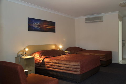 Silo Motor Inn - Accommodation QLD 1