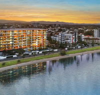 Silvershore Apartments on the Broadwater - Accommodation QLD
