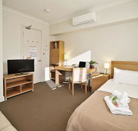 Single Room w/ Private Bathroom in Brunswick - Accommodation QLD