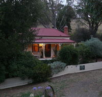 Sinnamons Cottage - Accommodation QLD
