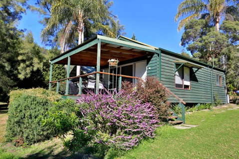 Siver Cabin - Accommodation QLD 0