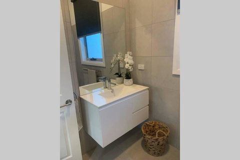 Skibo Cottage - Accommodation QLD 2