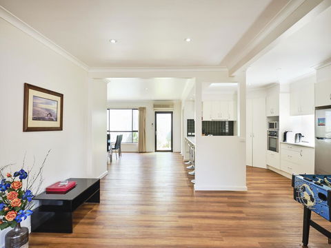 Skymirror Villa - Accommodation QLD 0