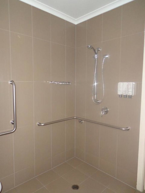 Smart Stayzzz Inns - Accommodation QLD 3