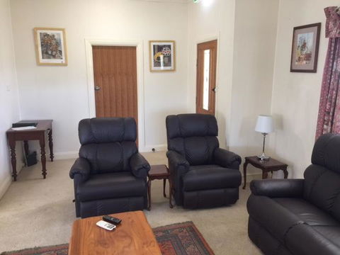 Smith Street Cottage Naracoorte - Accommodation QLD 3