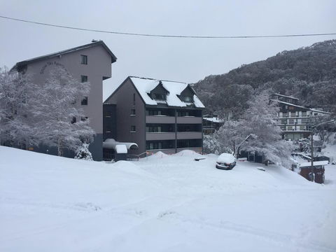 Snow Ski Apartments 31 - Accommodation QLD 1