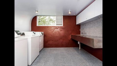 Soho Chic Apartment - Accommodation QLD 1