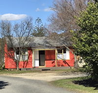 Somerset Beachside Cabin And Caravan Park - Accommodation QLD