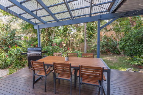 South Golden Beach - Accommodation QLD 3