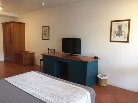 Sovereign Resort Hotel - Accommodation QLD 2