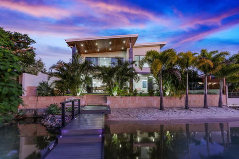 Space & Seclusion On The Water, Noosa Heads - Accommodation QLD 0