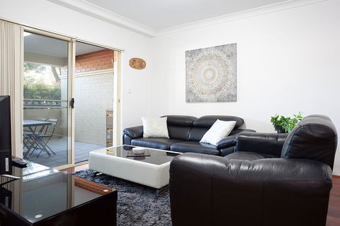 Spacious Family Apartment Close To Olympic Park - Accommodation QLD 2