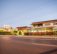 Spinifex Motel and Serviced Apartments - Accommodation QLD
