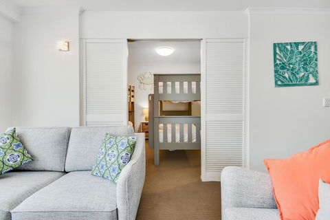 Spinnaker Apartments - Accommodation QLD 2