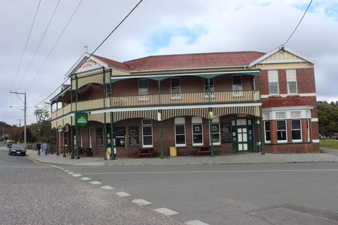 St Marys Hotel And Bistro - Accommodation QLD 0