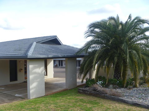 Stagecoach Inn Motel - Accommodation QLD 0