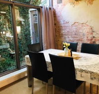 Stanton House CentralPets WelcomeFree WiFiBreakfast - Accommodation QLD