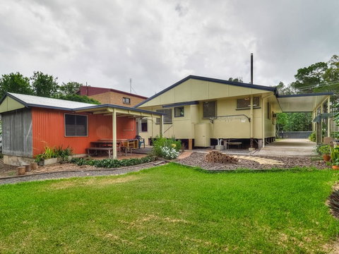 Starfish Shack By The Sea - Accommodation QLD 1