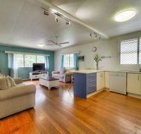 Starfish Shack by the Sea - Accommodation QLD