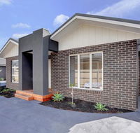 Staughton Sounds - Accommodation QLD