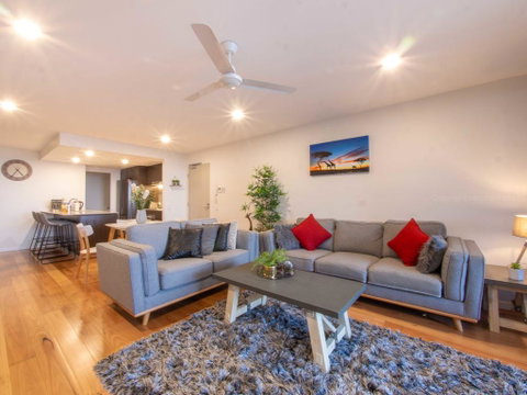 Stawealth Westside Apartments - Accommodation QLD 2