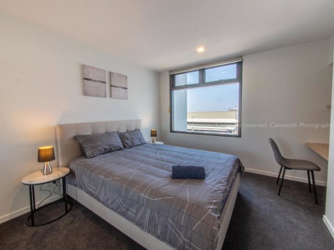 Stawealth Westside Apartments - Accommodation QLD 0