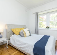 Stay at Meurant Wagga - Accommodation QLD