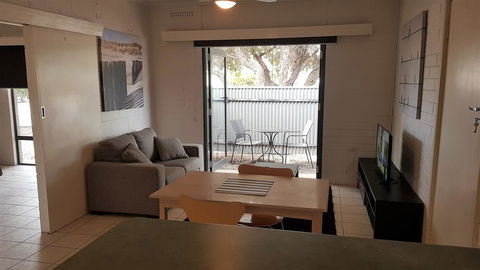 Stay Awhile In Port Pirie - Min Stay 4 Nights - Accommodation QLD 2