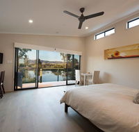 Still Earth - Accommodation QLD