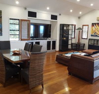 Stonehaven with private pool - Accommodation QLD