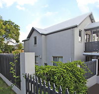 Stones-Throw - Accommodation QLD