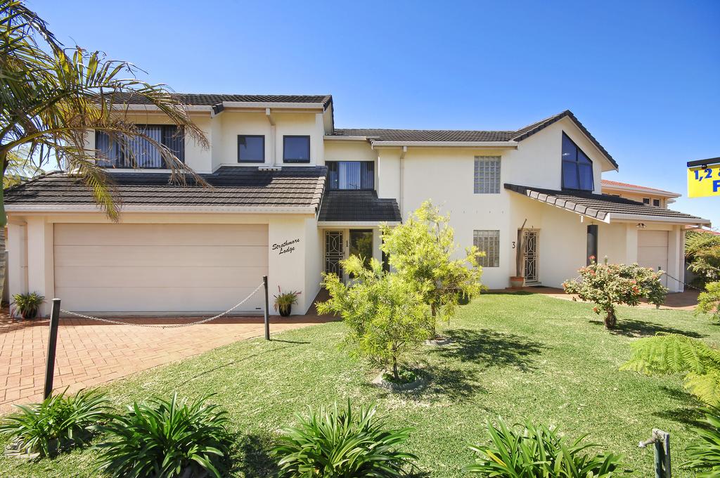 Blackmans Point NSW Accommodation QLD