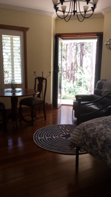 Stringybark Hills Retreat - Accommodation QLD 3