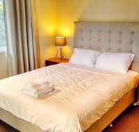 Stroll to the City Center in Minutes - Accommodation QLD