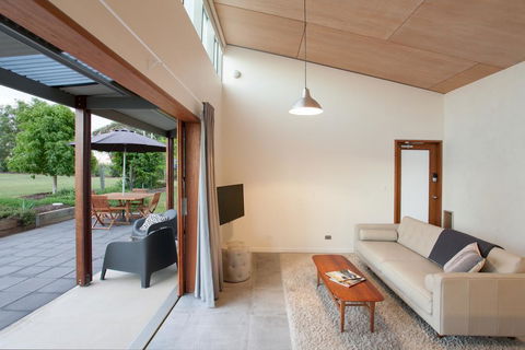 Studio 367 - Accommodation QLD 3